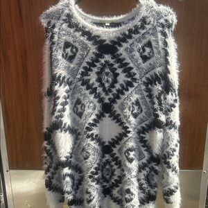Black and White Patterned Women's Sweater Gianni bini small